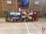 Дед мороз спецназначения ОМОН «Бизон» провел для подшефных классов военизированную эстафету