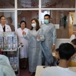 В канун Нового года организации Якутии порадовали детей Педиатрического центра