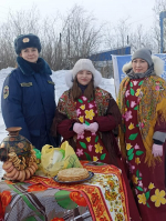 Томпонскими огнеборцами посещены массовые мероприятия