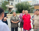 Мэр Якутска обсудил с жителями благоустройство двора по улице Можайского
