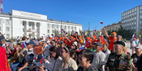 В Якутске торжественно отметили День Государственного флага Российской Федерации - ИА SakhaLife.Ru