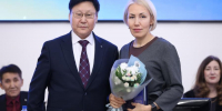 День преподавателя высшей школы: сотрудникам вуза вручили федеральные награды и медаль «Слава и величие СВФУ» - СВФУ им. М.К. Аммосова