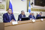 Председатель Якутской городской Думы Альберт Семенов принял участие в работе круглого стола в рамках III Съезда представительных органов муниципальных образований РС(Я)