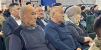 Георгий Степанов возглавляет рабочую группу в Таттинском районе на отчёте Правительства - Правительство Республики Саха (Якутия)