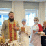 Священник поздравил пациентов онкодиспансера с Пасхой - Якутская и Ленская епархия